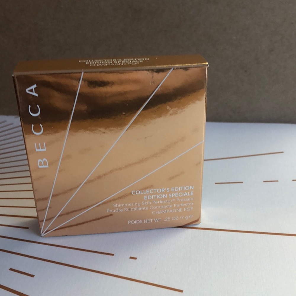 BECCA full size champagne pop